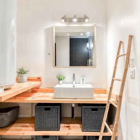 El King - - A Pied - Wifi -netflix Apartament